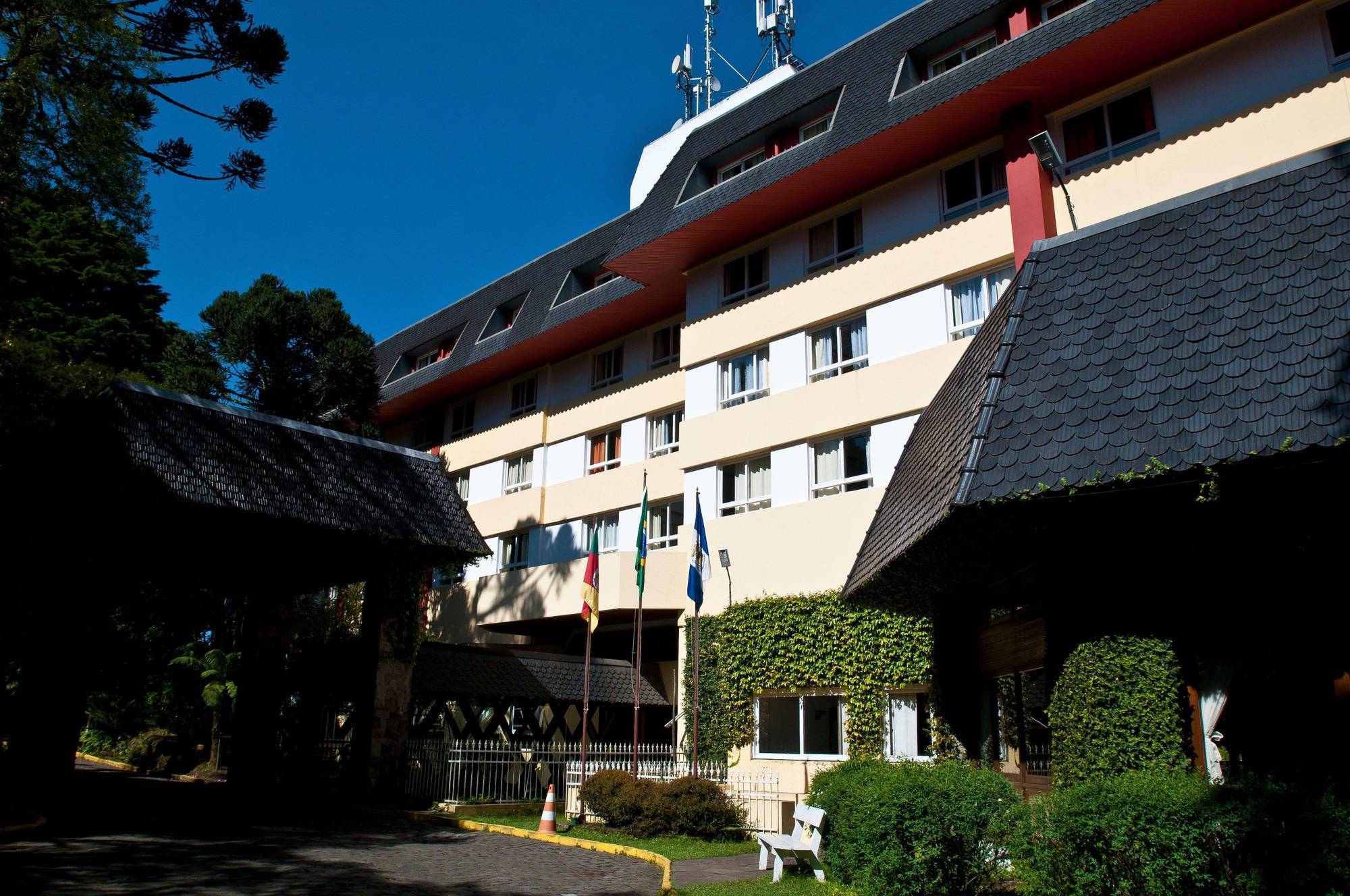 Tri Hotel Canela Exterior photo